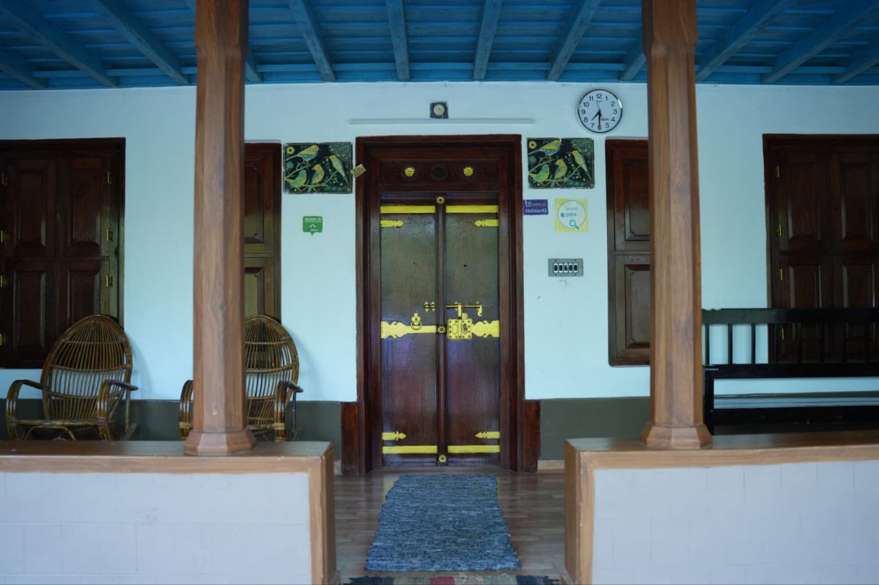 Serene family accommodation in Muttil North