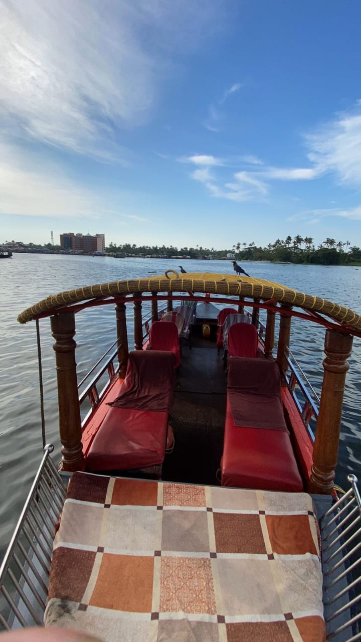 Explore Kerala from this homestay near Alleppey Beach.